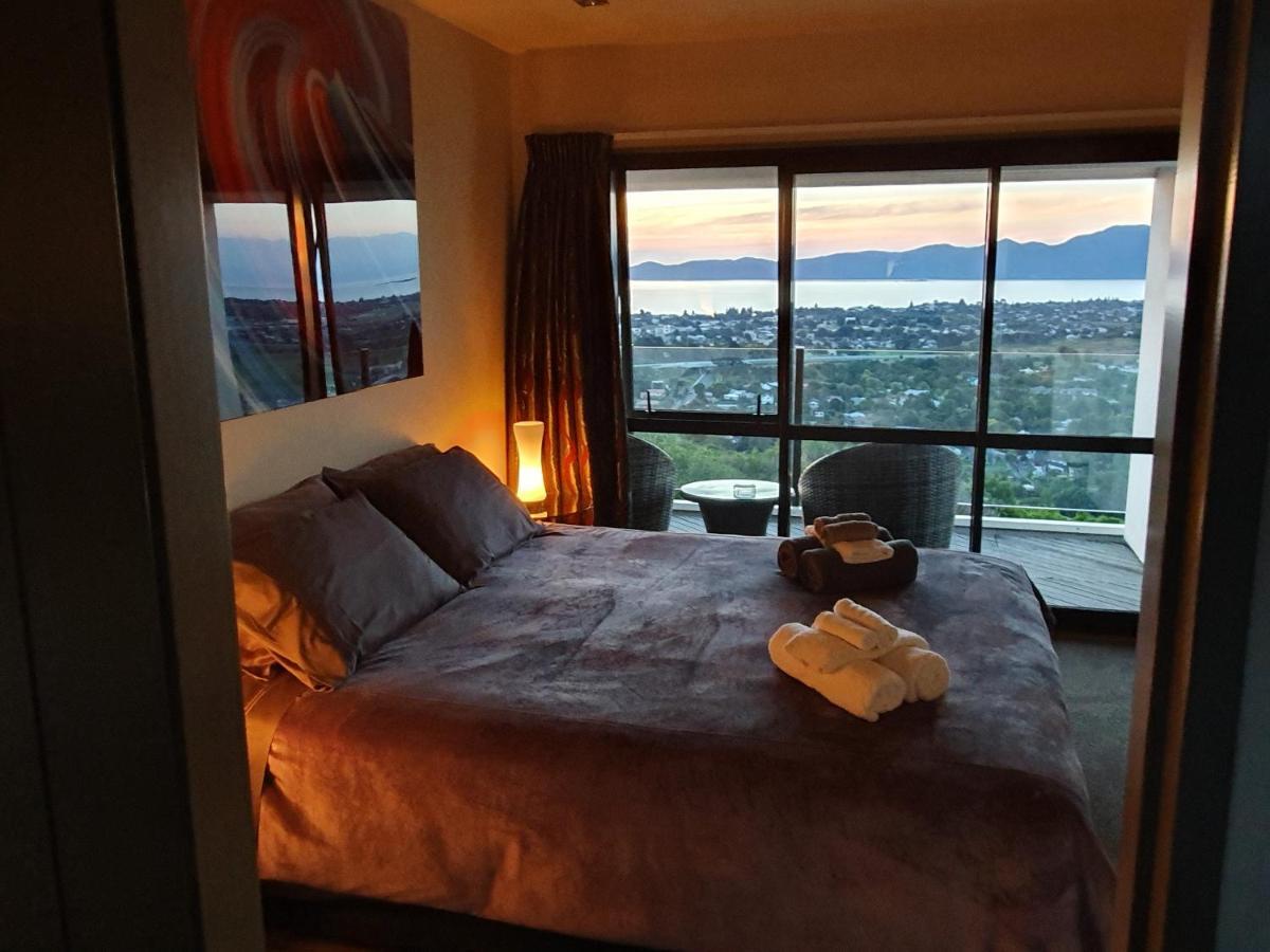 White House Bed & Breakfast Paraparaumu Bagian luar foto